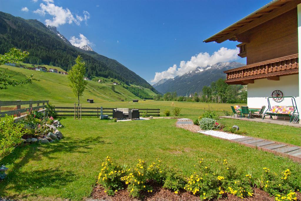 Ausserwieserhof Neustift im Stubaital Esterno foto